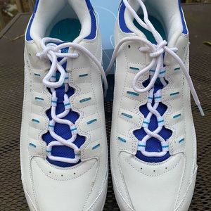 Ladies Easy Spirit Romy leather 12 M